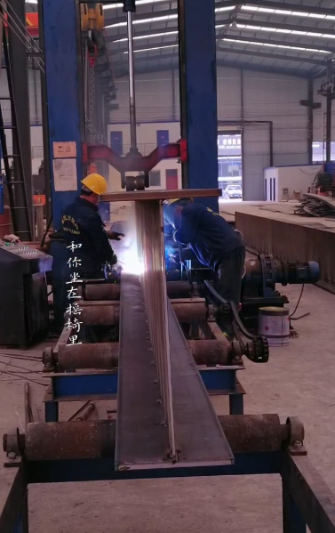 甘肃武山钢结构厂H型钢组立机